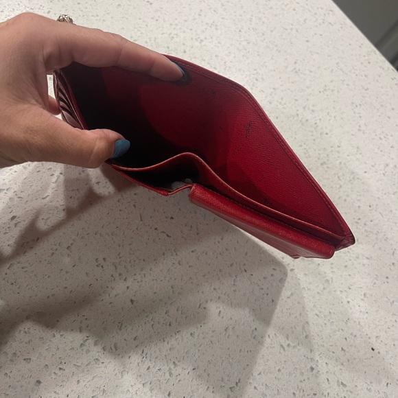 Louis Vuitton Red Epi Men’s Wallet - Picture 8 of 10